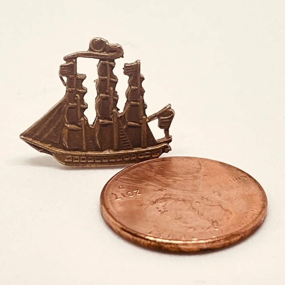 Vintage Bronze Tone Tall Ship With Sails Lapel Pin Pinback Nautical Sailing Boat